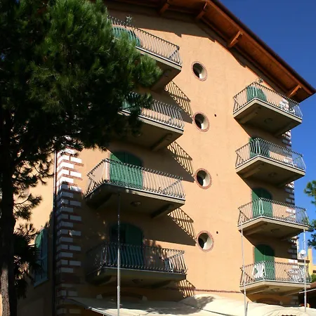 La Pigna Marina di Pietrasanta